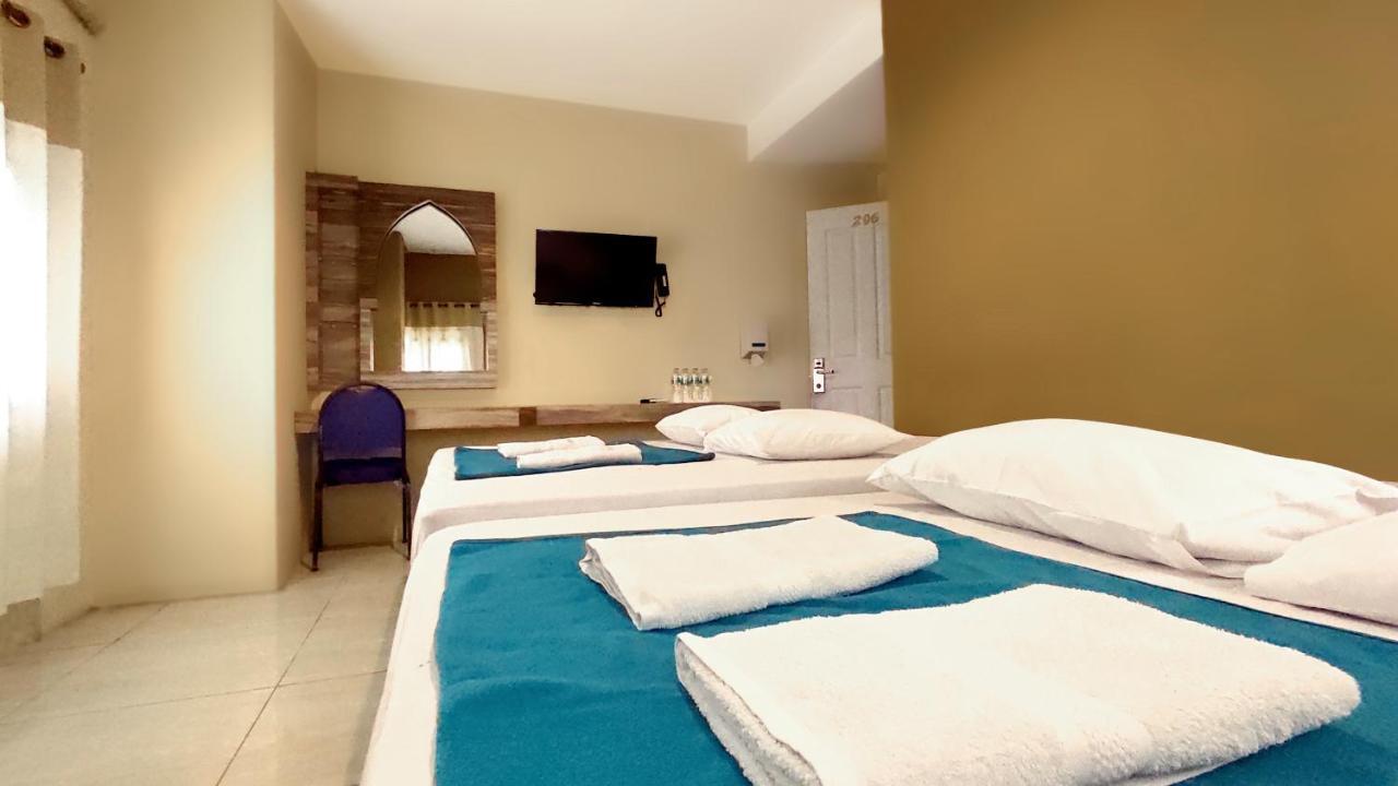 Hotel Syariah Larismanis Семаранг Экстерьер фото