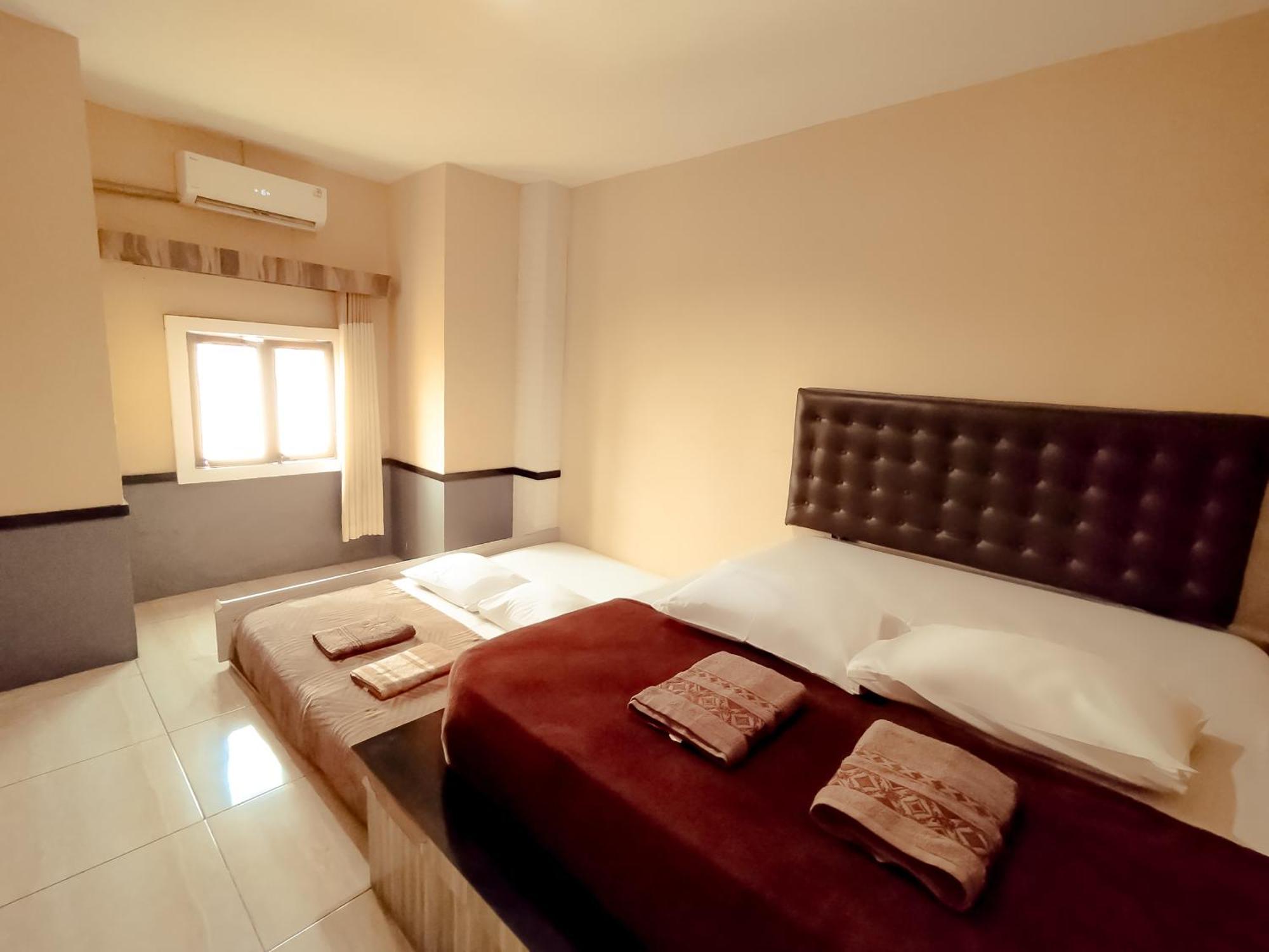 Hotel Syariah Larismanis Семаранг Экстерьер фото