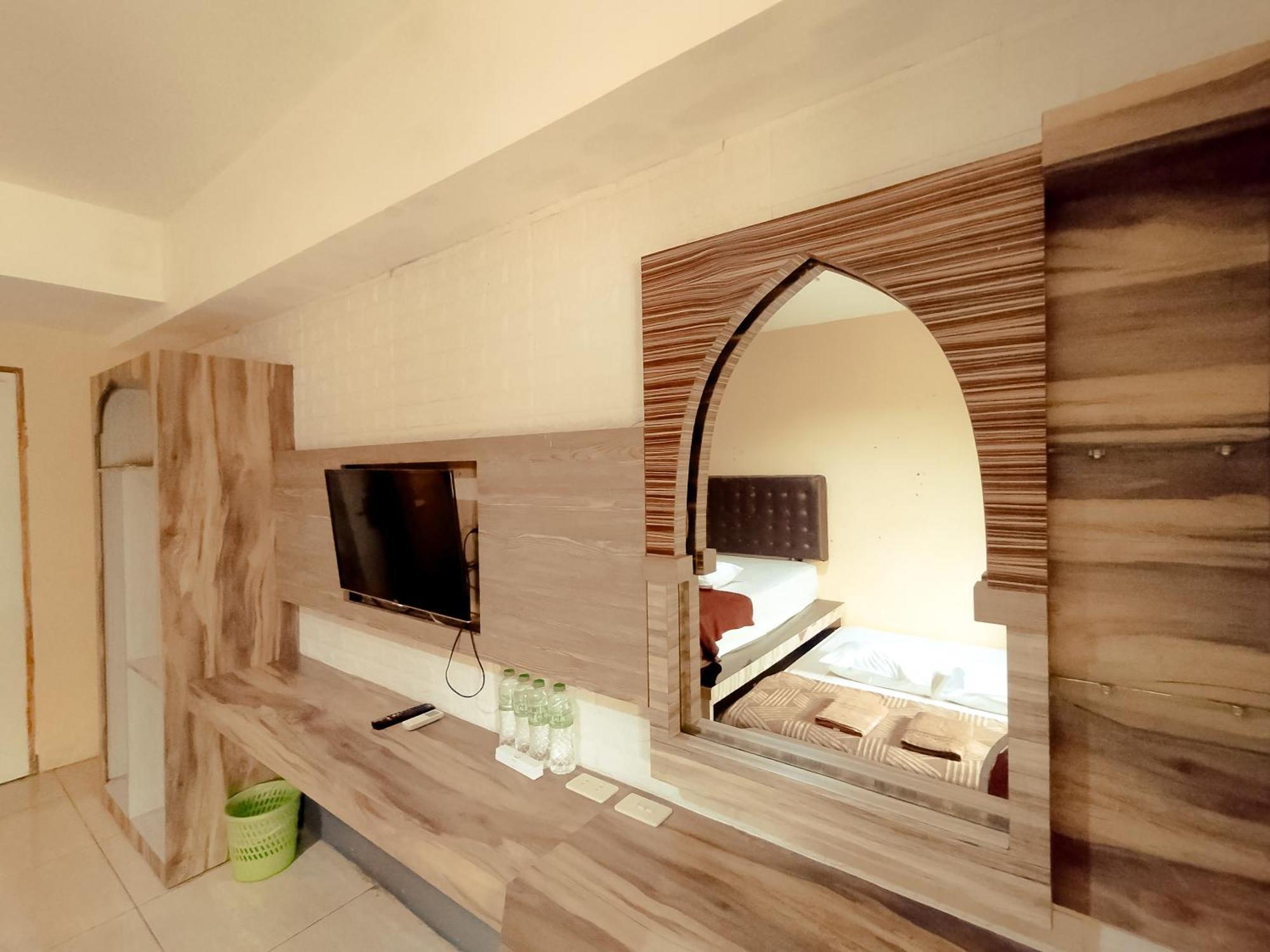 Hotel Syariah Larismanis Семаранг Экстерьер фото